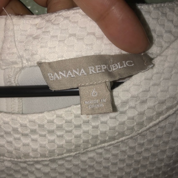 Waffled cream blouse. - Picture 1 of 3